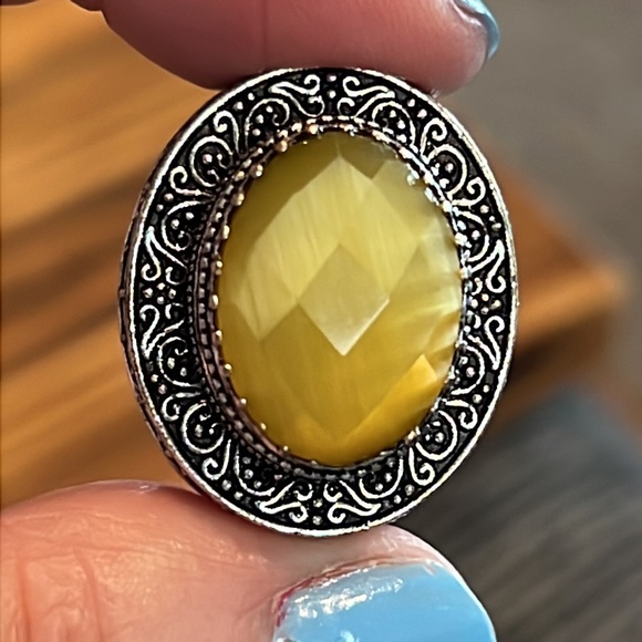 #492 Yellow Cats Eye Handcrafted Ring 💍 In An Antique Setting Size 6.75 NWOT - Picture 13 of 14